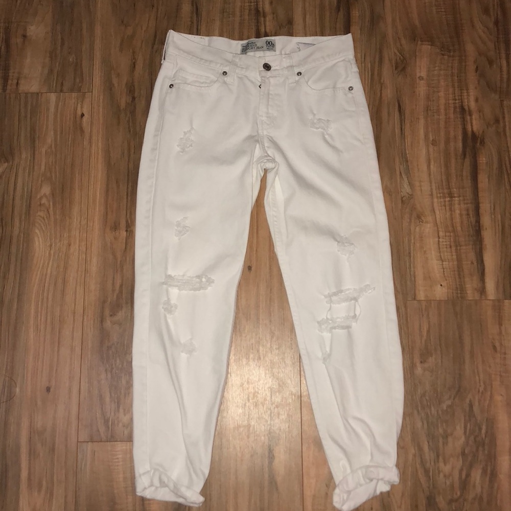 ABERCOMBIE BOYFRIEND JEANS